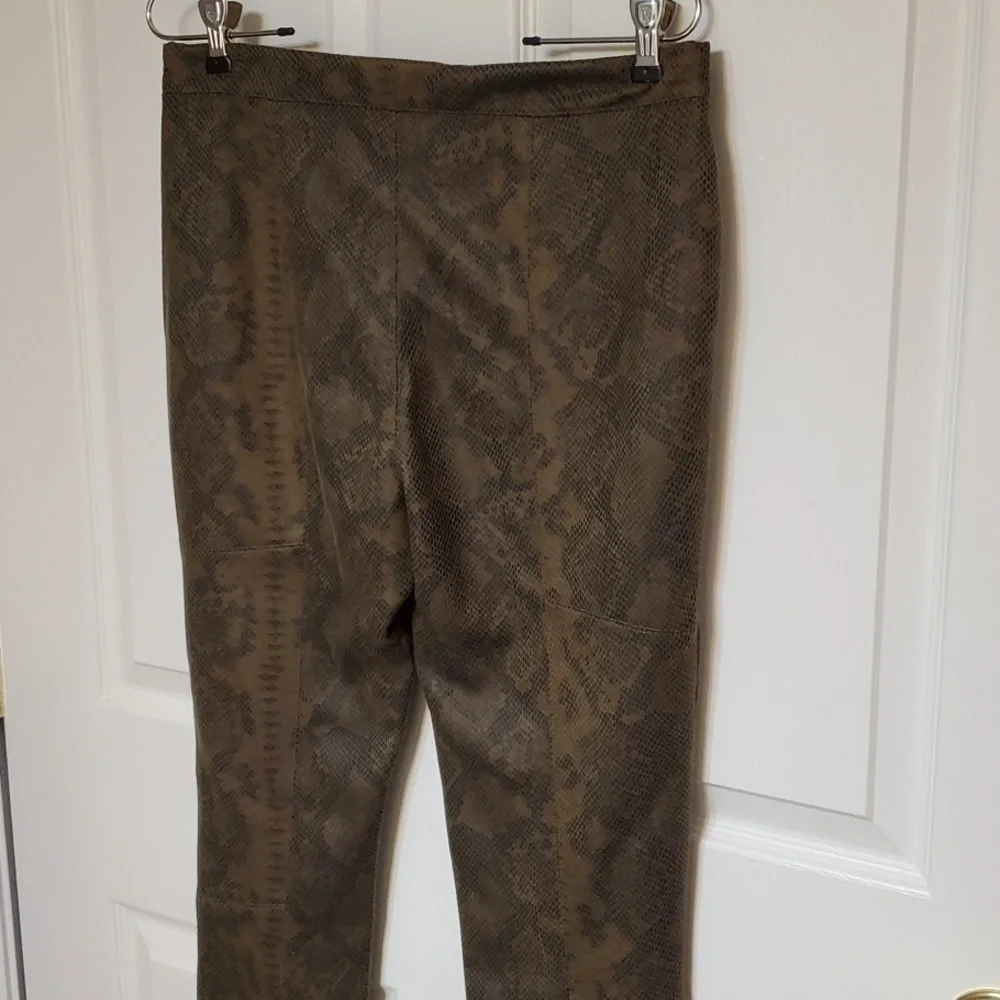 Philosophy olive brown faux leather snakeskin print leggings NWT